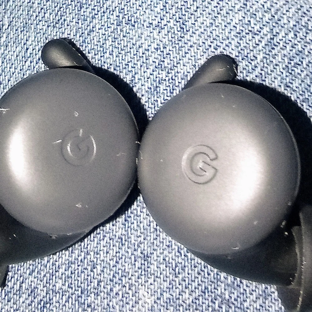 Google Pixel Wireless Earbuds